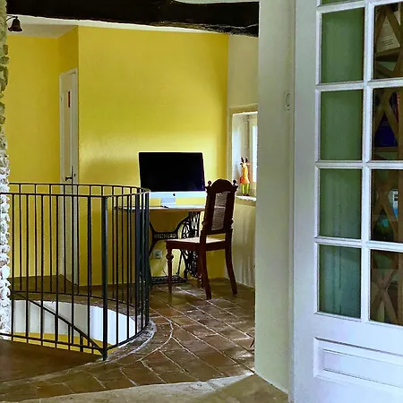 Mastignac D'hote Bed & Breakfast Valréas